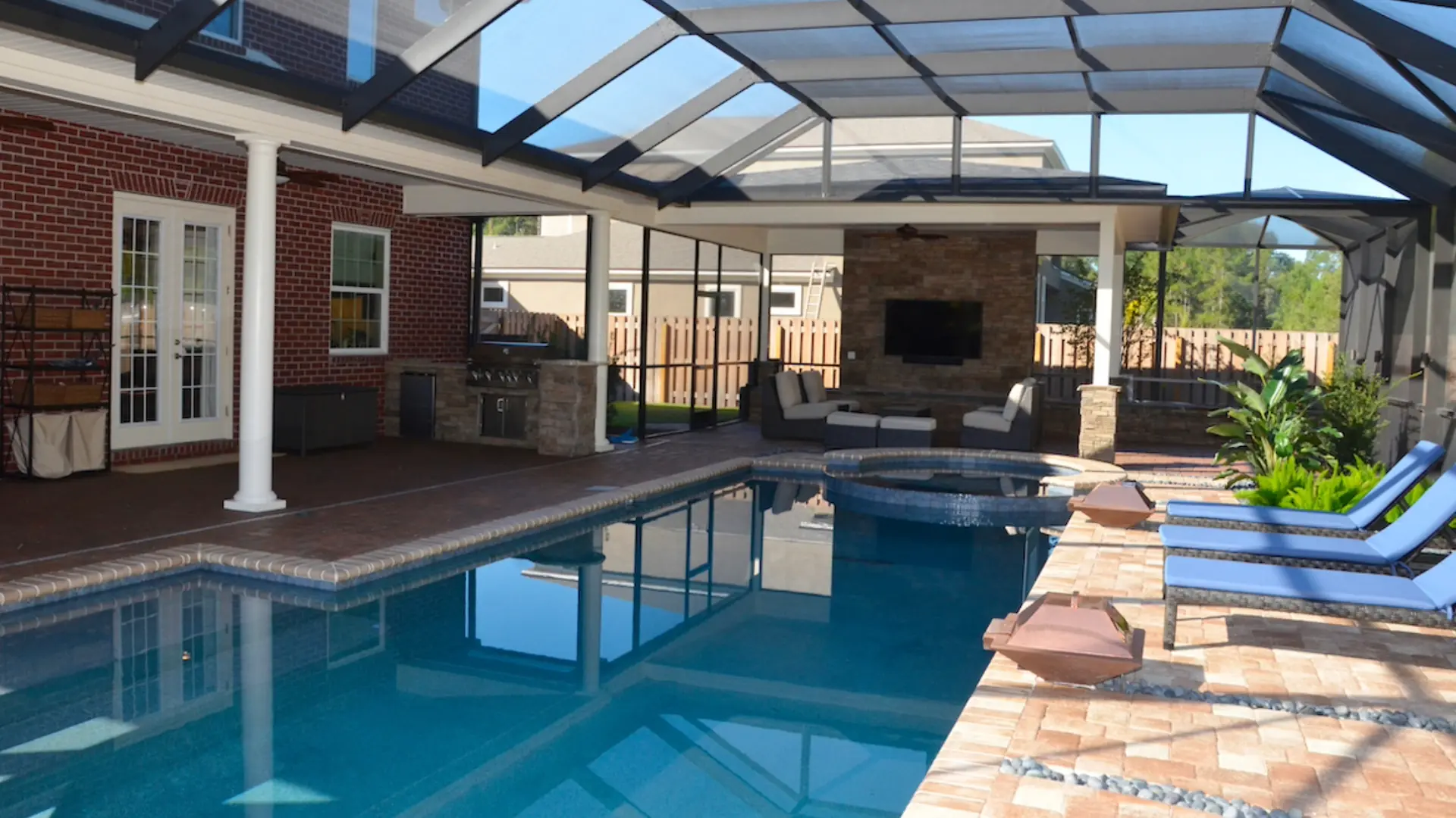 Swimming Pool Enclosure - For for a Kicker an Amelia Outdoors Design