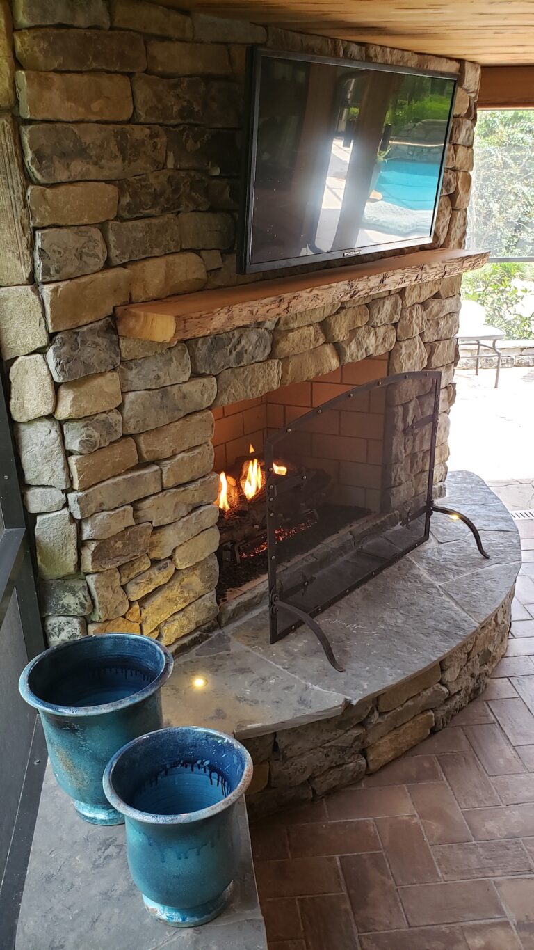 Patio Screen Room - Mountain Vibes an Amelia Outdoors design.