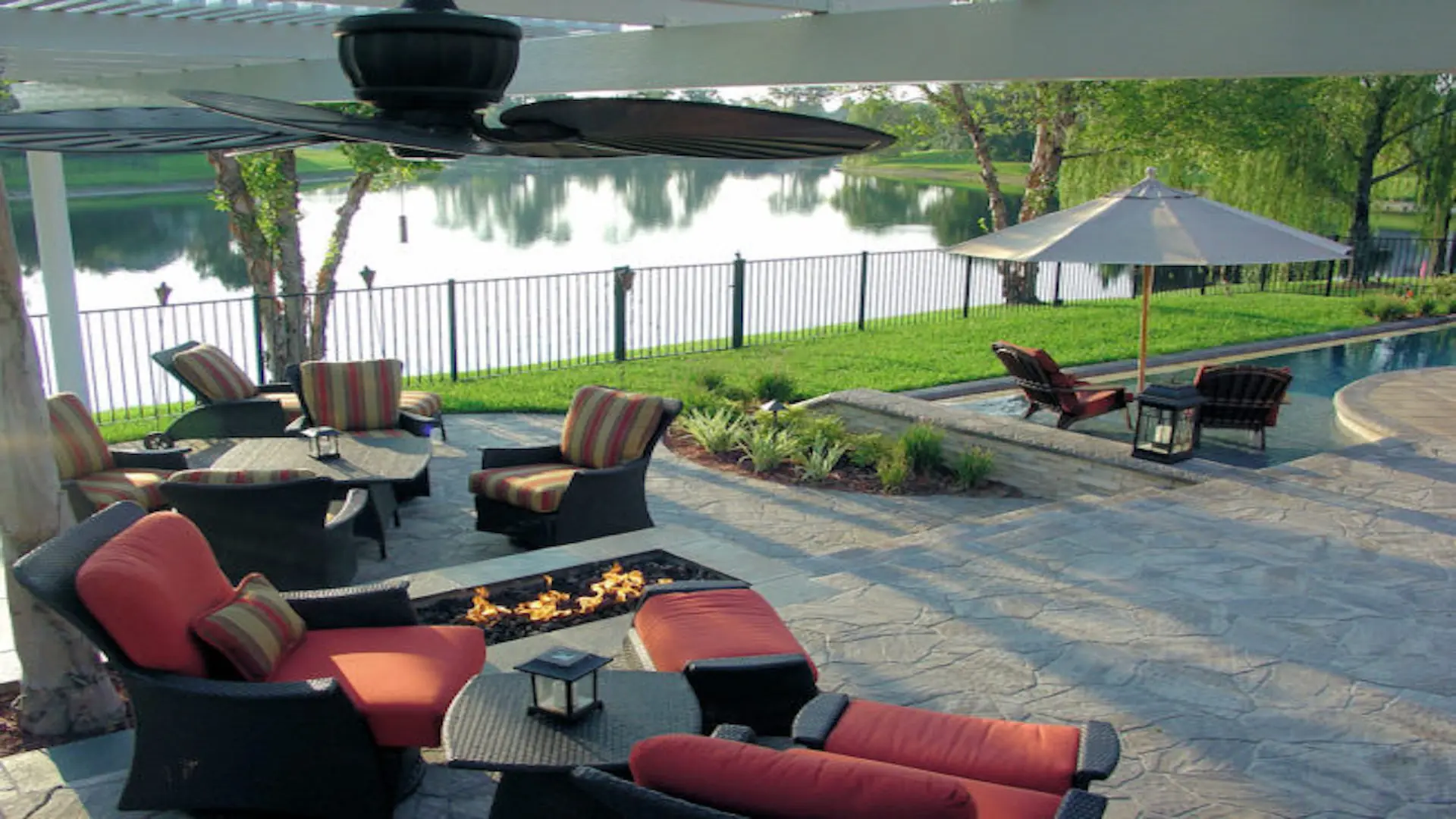 Outdoor Arbor - Outdoor Paradise an Amelia Outdoors Design