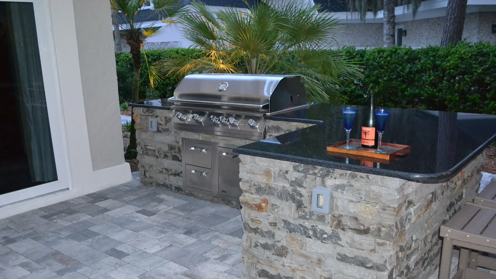 Custom Outdoor Kitchens - Amelia Outdoors