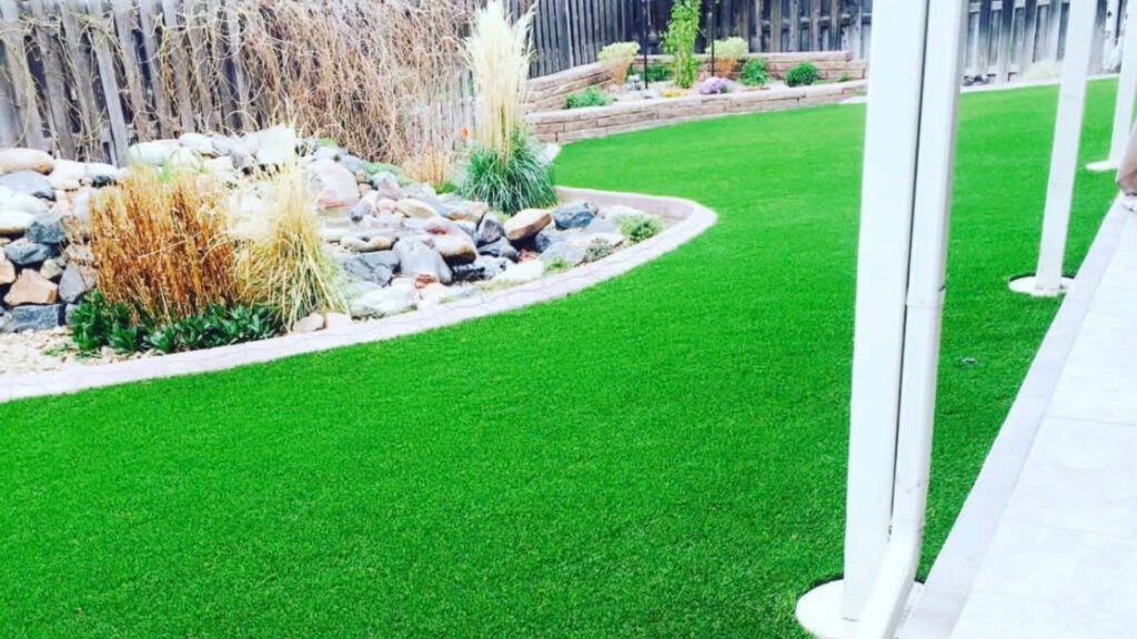 Artificial Turf Side