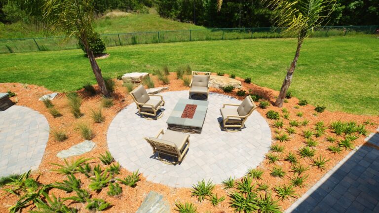 Outdoor Entertaining Area -Deerwood Delight a custom design  by Amelia Outdoors