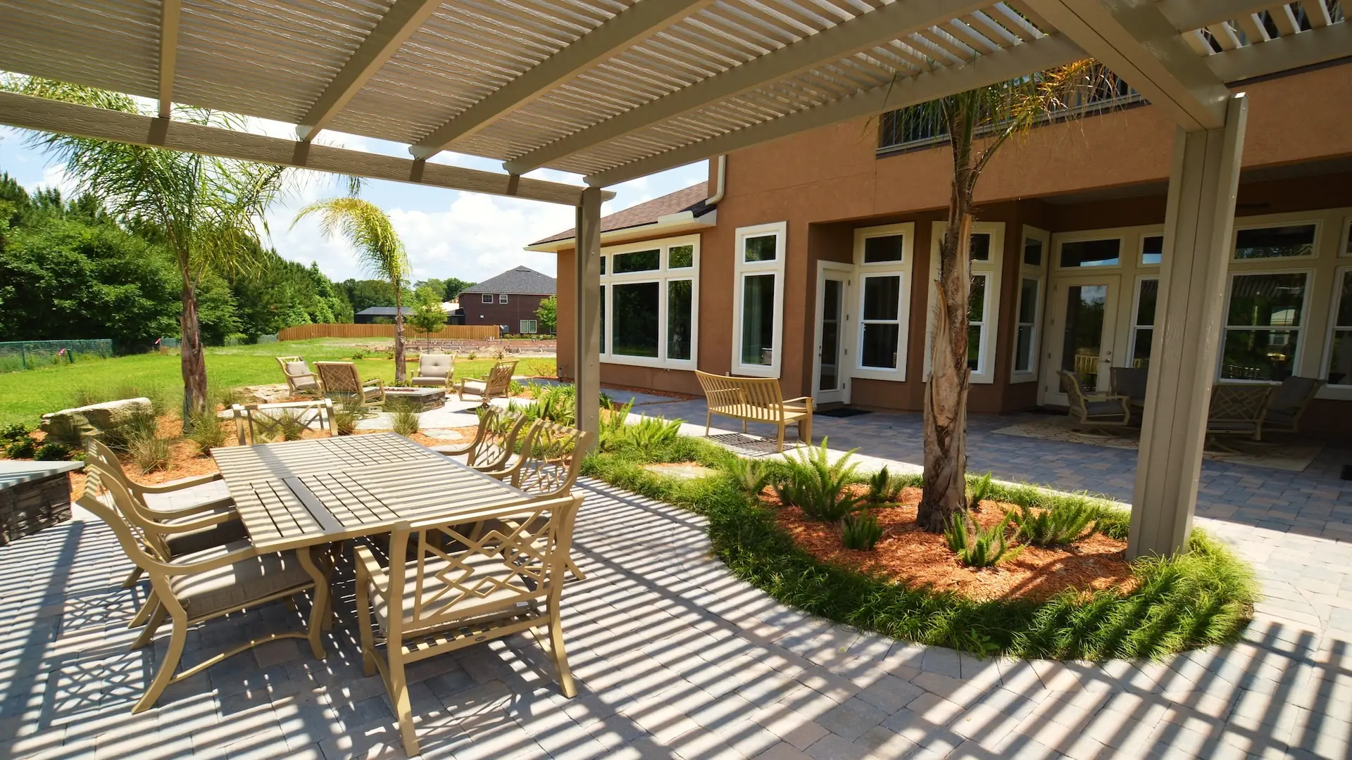 Deerwood Delight Palm and Seats