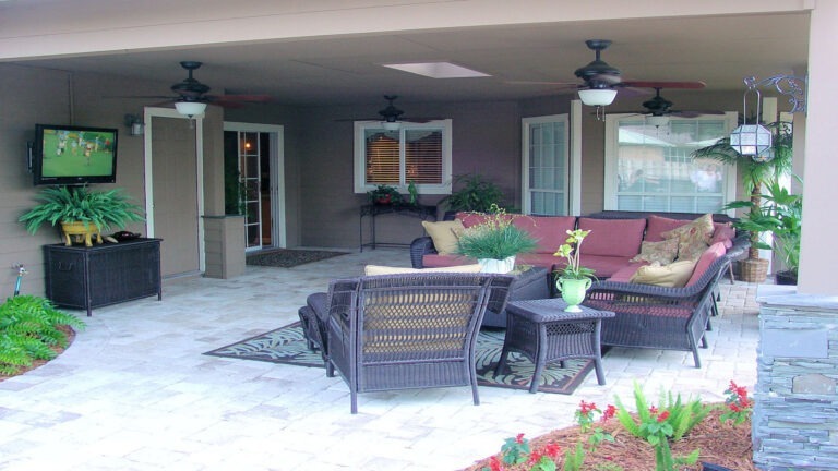 Outdoor Kitchen and Pool - Amelia Outdoors | Coral Cove